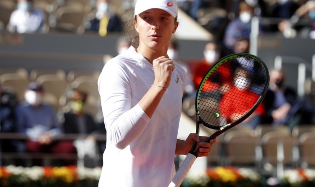  斯维亚泰克连胜纪录延续，罗兰加洛斯展风采