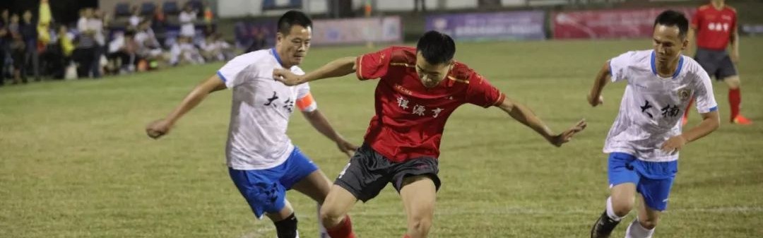  季后赛激战正酣，强队对决火花四射