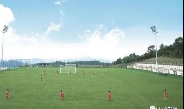  足球特色小镇落成，体旅融合激活经济  