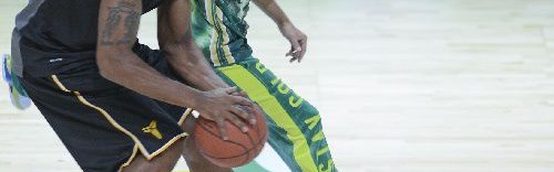  网坛情侣档同场竞技，爱情与事业双丰收