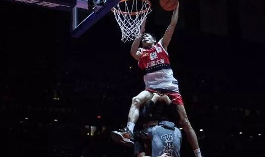  青春风暴席卷赛场，青年军豪取连胜佳绩