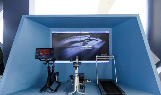  科技赋能训练，智能设备助力体能提升