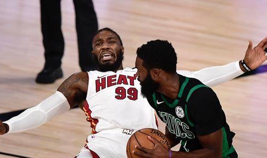  阿德巴约高效发挥热火战胜凯尔特人