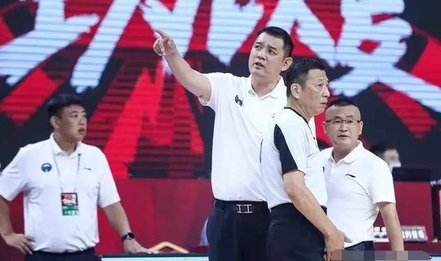  裁判判罚引争议，赛后申诉引发关注