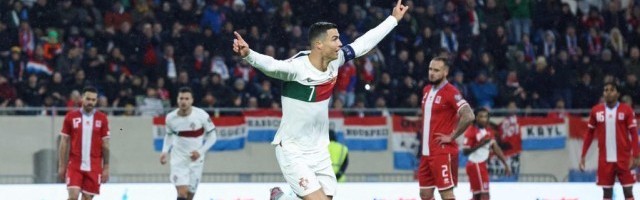  欧洲杯预选赛，葡萄牙客场完胜冰岛