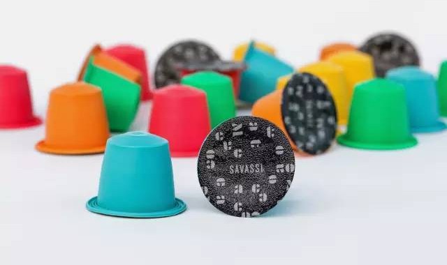  环保理念融入赛事包装，纸质纪念品替代塑料