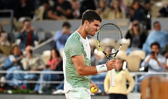  德约科维奇直落三盘，澳网八强强势晋级