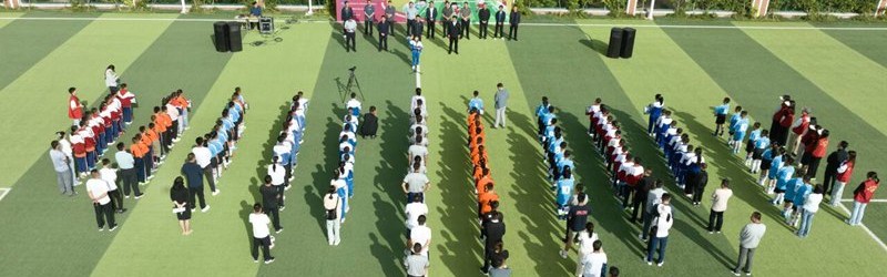  足球公益项目下乡，留守儿童圆梦球场  