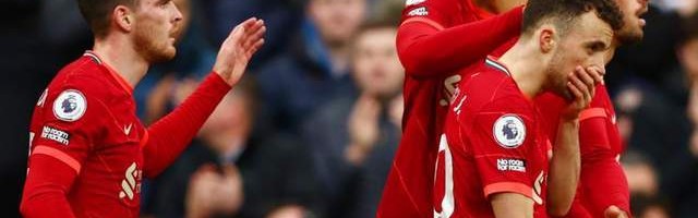  利物浦绝杀曼城登顶榜首，争冠格局愈发激烈