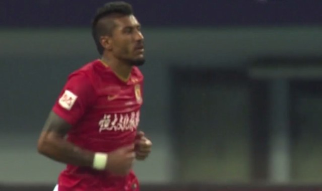  德比大战火花四溅，红黄牌频现火药味