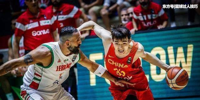  篮坛新星闪耀赛场，未来之星崭露头角