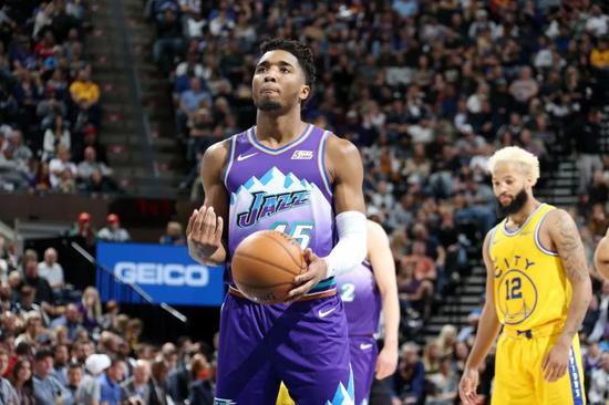  康利关键助攻爵士加时险胜森林狼