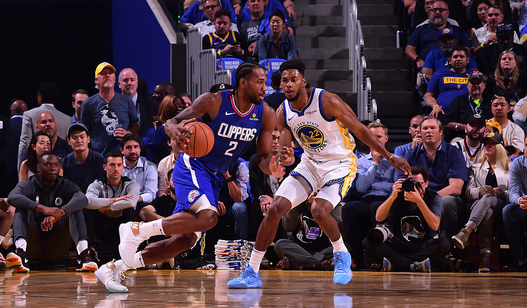 快船乔治准绝杀惊险击败鹈鹕 快船乔治准绝杀惊险击败鹈鹕