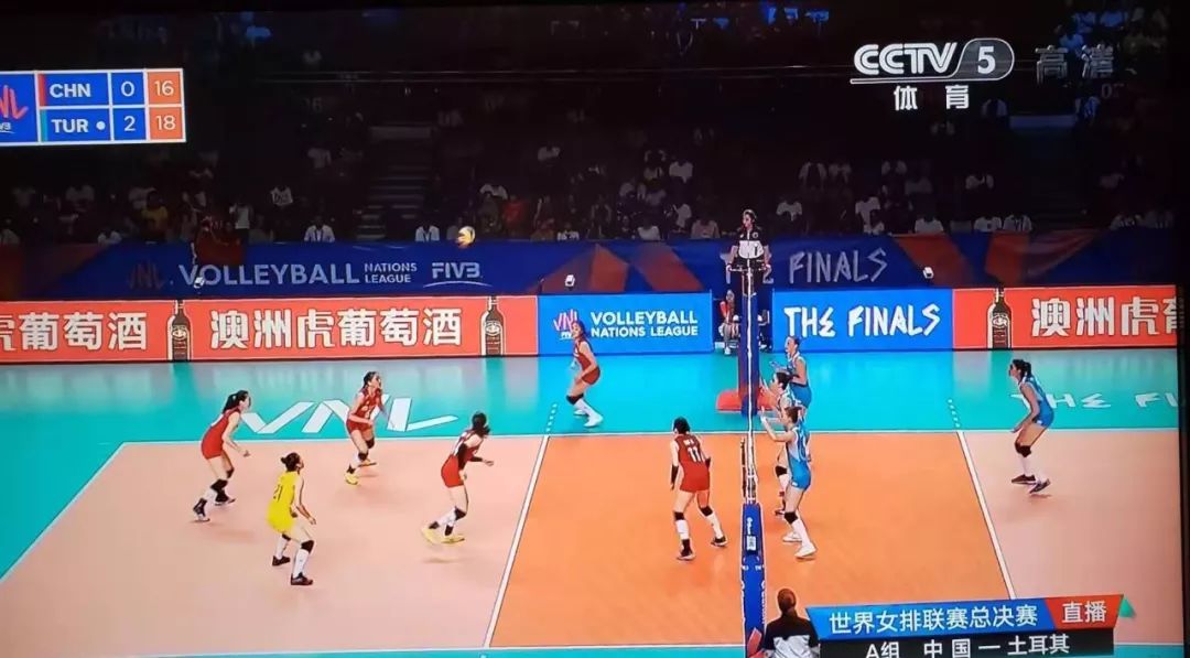  跨界合作创新营销，篮球产业拓展商业版图