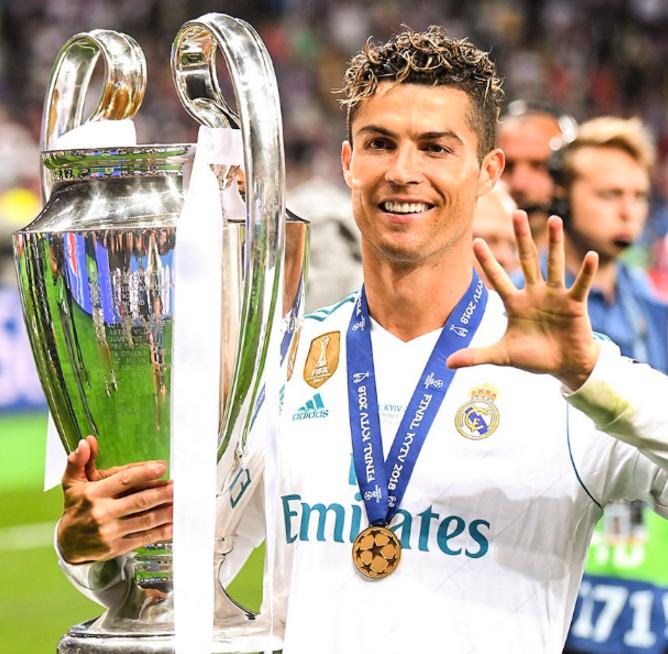  隆德罗草地滑步，女王杯半决赛惊艳全场观众