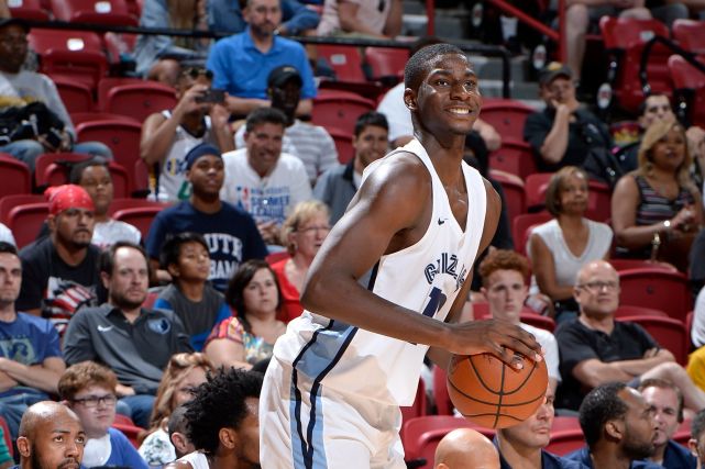  贾伦杰克逊攻防一体灰熊击败掘金