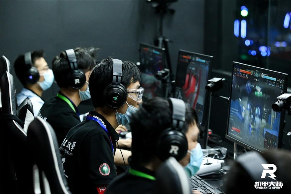  父子同台竞技书写篮球佳话